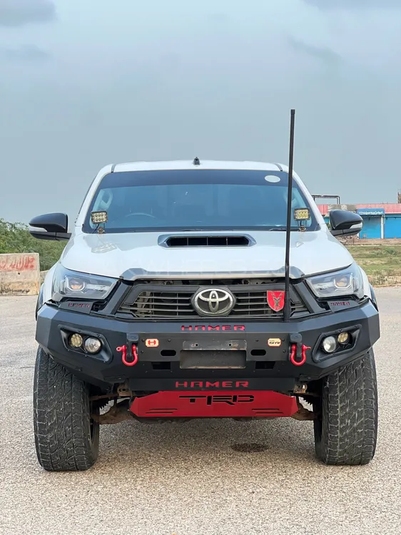 Toyota Hilux 2017 for Sale in Karachi Image-1