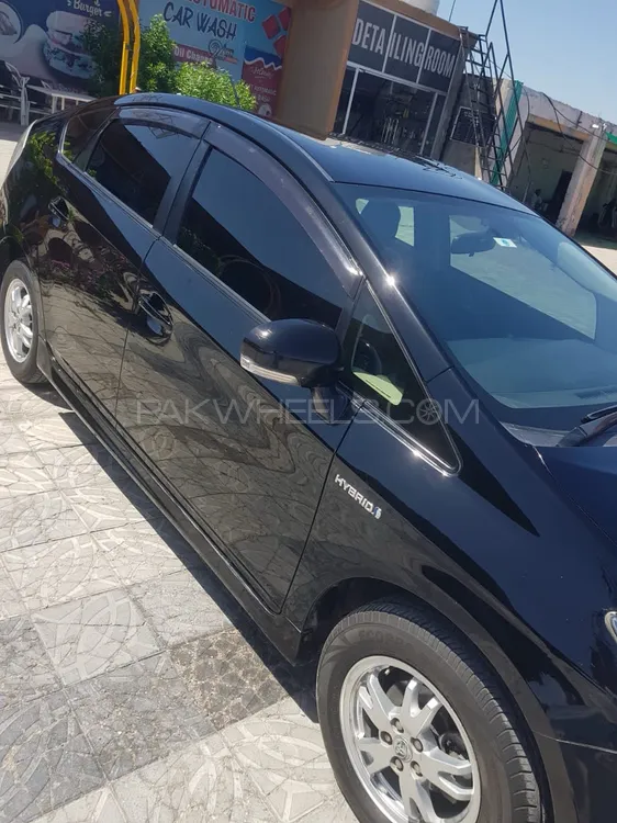 Toyota Prius 2012 for Sale in Lahore Image-1