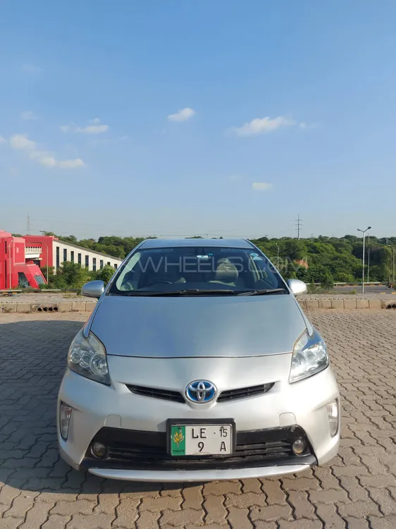 Toyota Prius 2012 for Sale in Islamabad Image-1