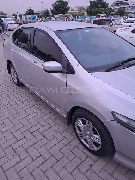 Honda City 2010 for Sale in Islamabad Image-1