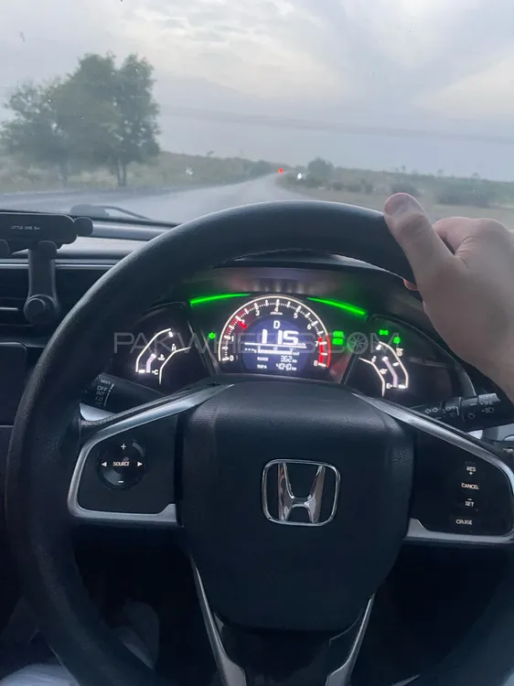 Honda Civic 2017 for Sale in Islamabad Image-1