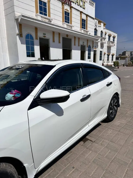 Honda Civic 2017 for Sale in Lahore Image-1