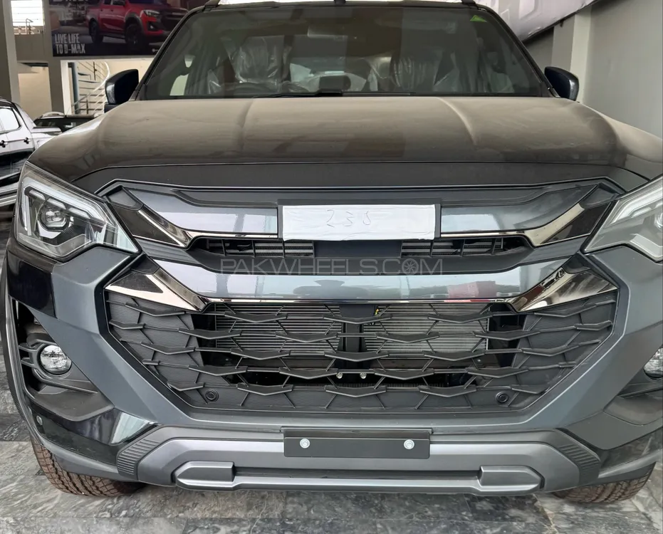 Isuzu D-Max 2025 for Sale in Multan Image-1
