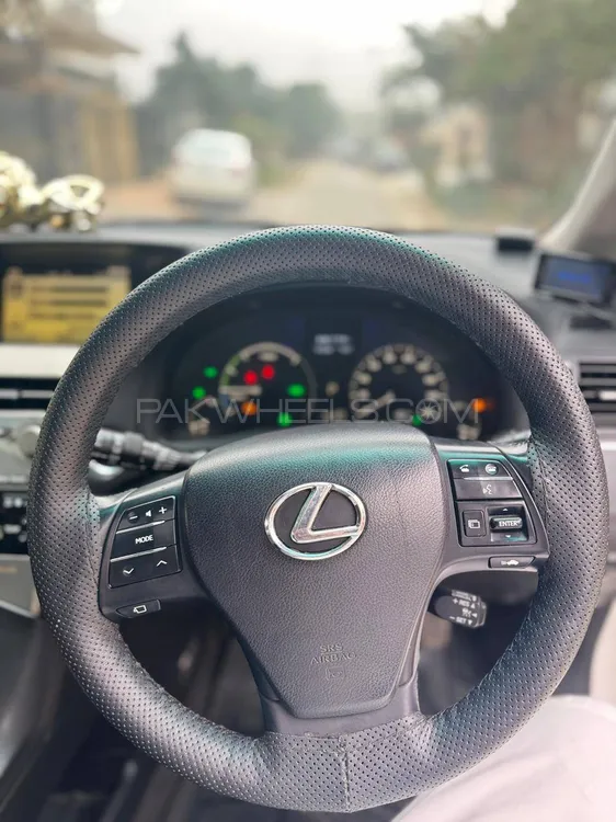 Lexus RX Series 2009 for Sale in Lahore Lexus RX Series 2009 for Sale in Lahore Image-5