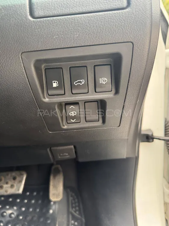 Lexus RX Series 2009 for Sale in Lahore Lexus RX Series 2009 for Sale in Lahore Image-12