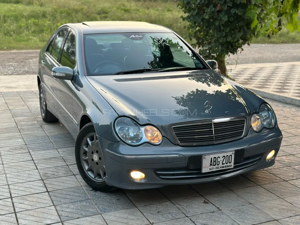 Mercedes Benz C Class 2006 for Sale in Islamabad Image-1