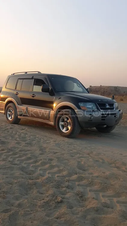 Mitsubishi Pajero 2004 for Sale in Talagang Image-1