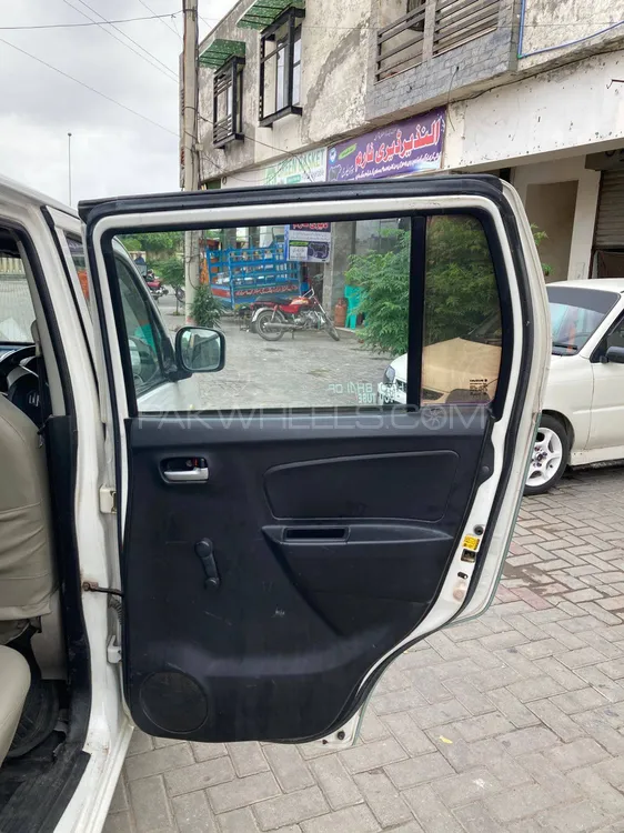 Suzuki Wagon R 2017 for Sale in Faisalabad Image-1