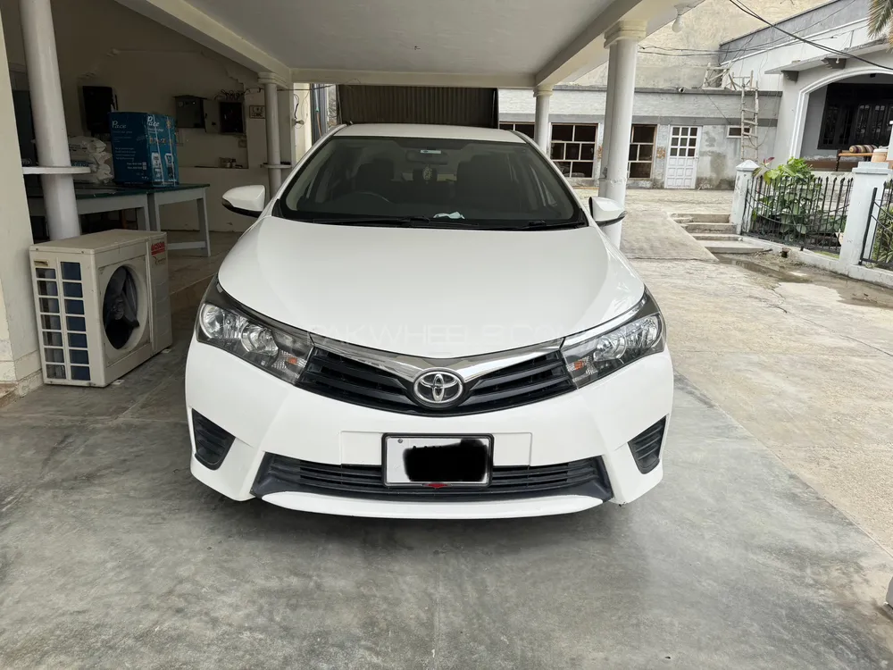 Toyota Corolla 2015 for Sale in Dera ismail khan Image-1