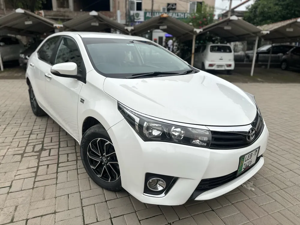 Toyota Corolla 2017 for Sale in Lahore Image-1