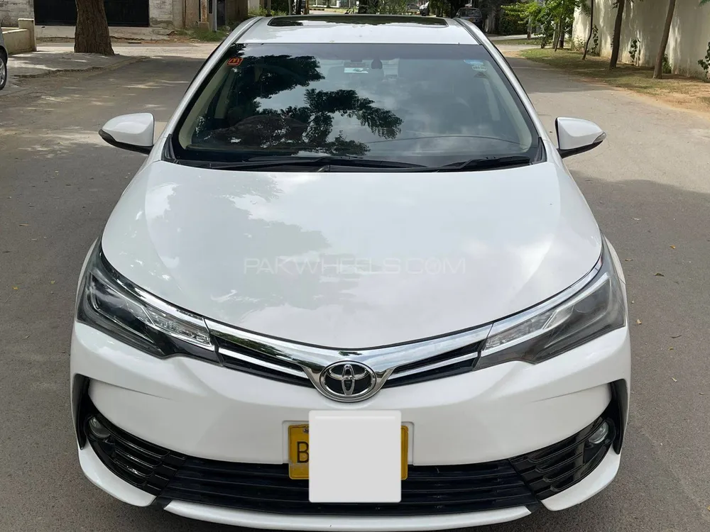 Toyota Corolla 2017 for Sale in Karachi Image-1