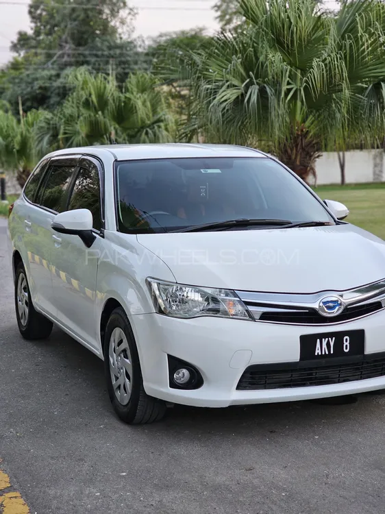 Toyota Corolla Fielder 2014 for Sale in Islamabad Image-1