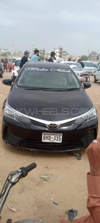 Toyota Corolla 2016 for Sale in Karachi Image-1