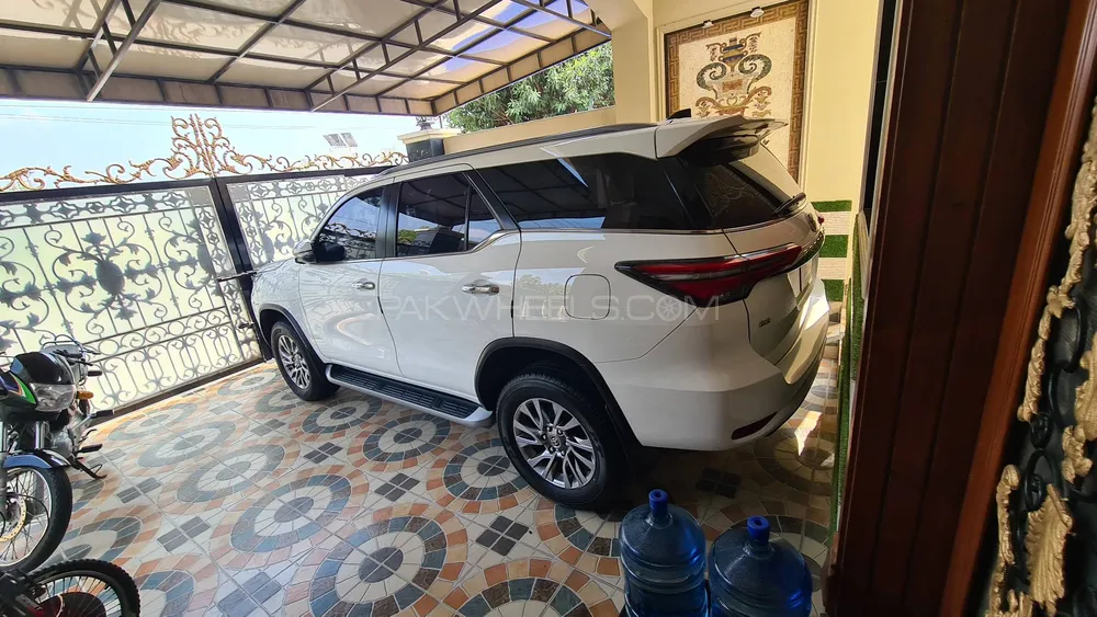 Toyota Fortuner 2021 for Sale in Lahore Image-1