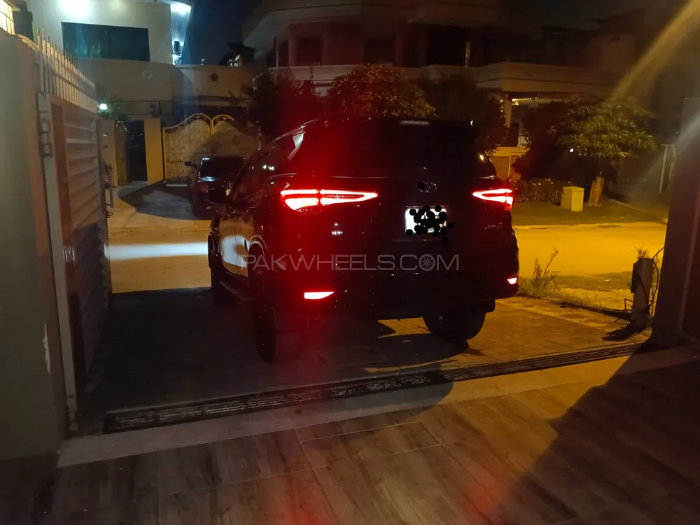 Toyota Fortuner 2024 for Sale in Islamabad Image-1