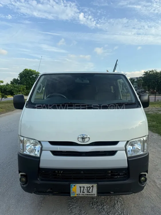 Toyota Hiace 2019 for Sale in Islamabad Image-1