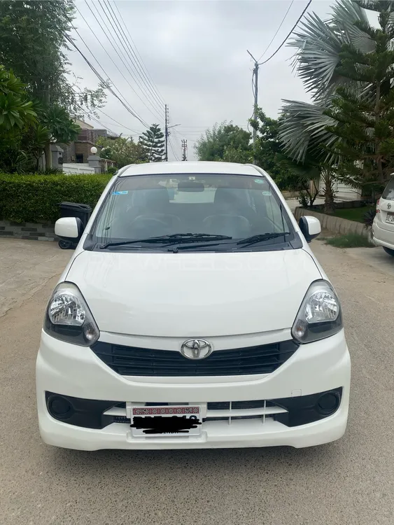 Toyota Pixis Epoch 2016 for Sale in Karachi Image-1