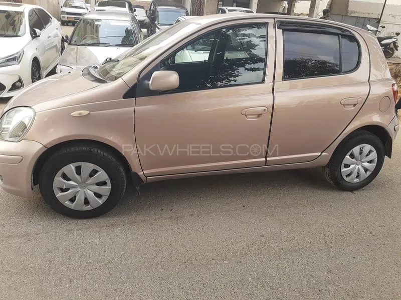 Toyota Vitz 2003 for Sale in Karachi Image-1