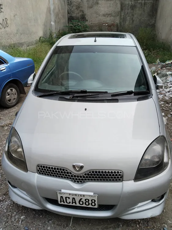 Toyota Vitz 2003 for Sale in Islamabad Image-1