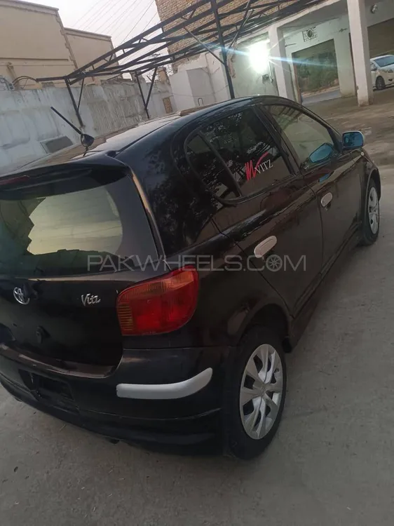 Toyota Vitz 2003 for Sale in Dera ismail khan Image-1
