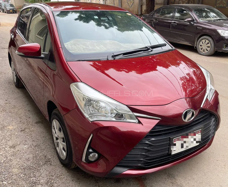 Toyota Vitz 2019 for Sale in Karachi Image-1