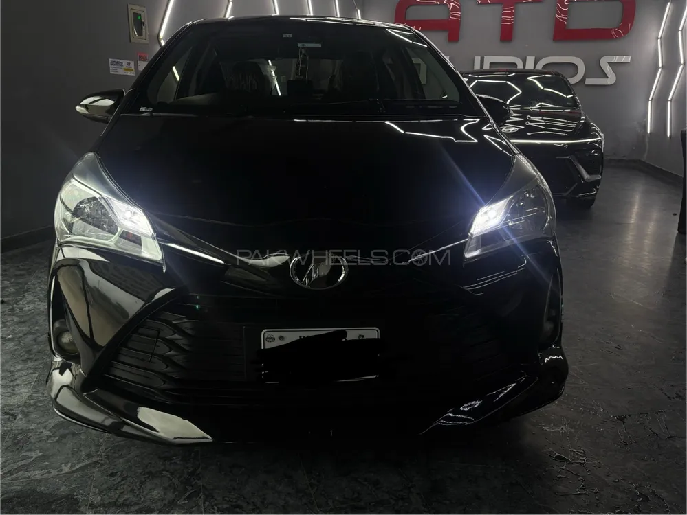 Toyota Vitz 2018 for Sale in Lahore Image-1