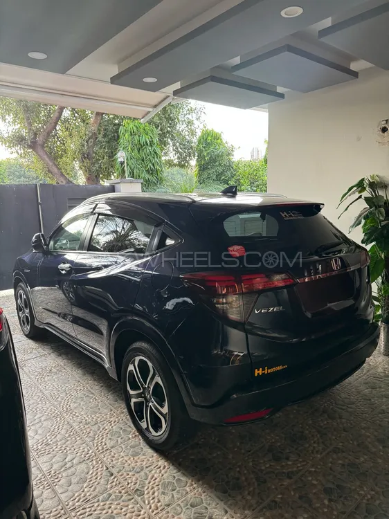 Honda Vezel 2019 for Sale in Lahore Image-1