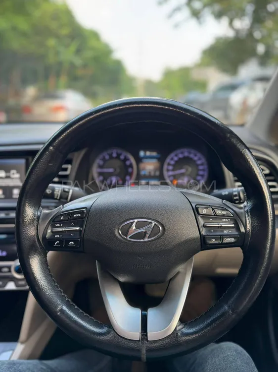 Hyundai Elantra 2021 for Sale in Lahore Image-1