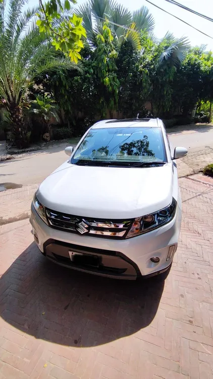 Suzuki Vitara 2017 for Sale in Lahore Image-1