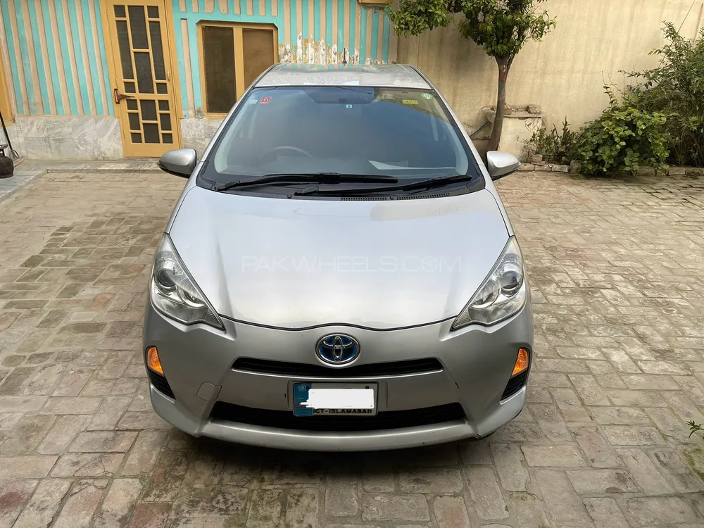 Toyota Aqua 2014 for Sale in Mardan Image-1
