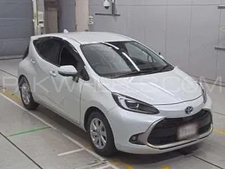 Toyota Aqua 2021 for Sale in Peshawar Image-1