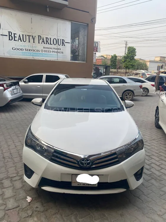 Toyota Corolla 2015 for Sale in Peshawar Image-1