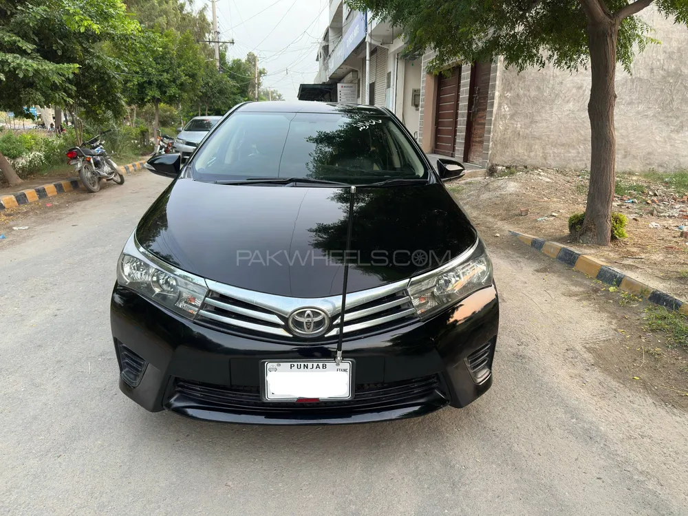 Toyota Corolla 2016 for Sale in Kot addu Image-1