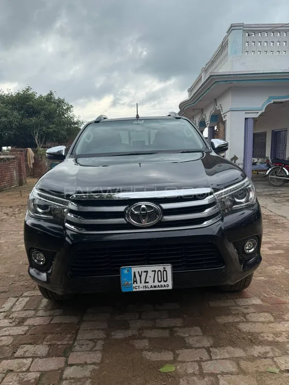 Toyota Hilux 2021 for Sale in Mandi bahauddin Image-1