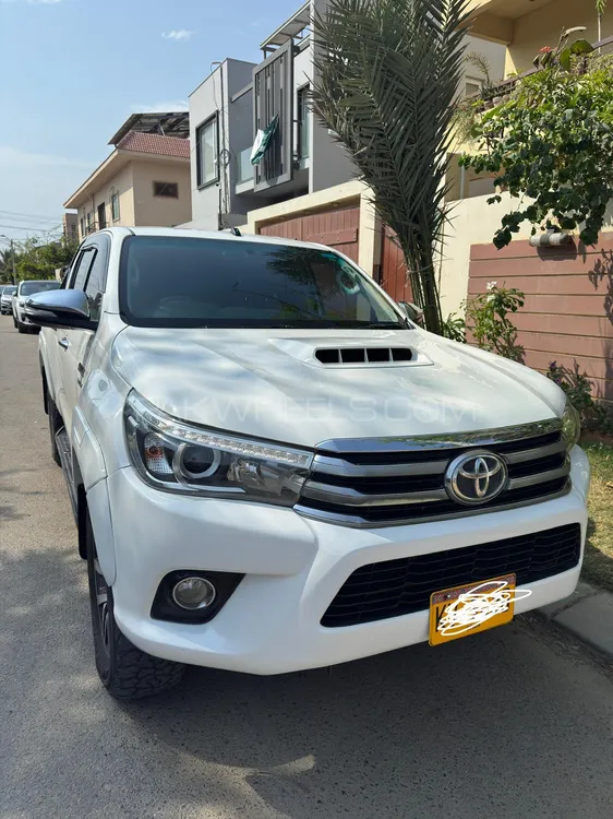 Toyota Hilux 2017 for Sale in Karachi Image-1