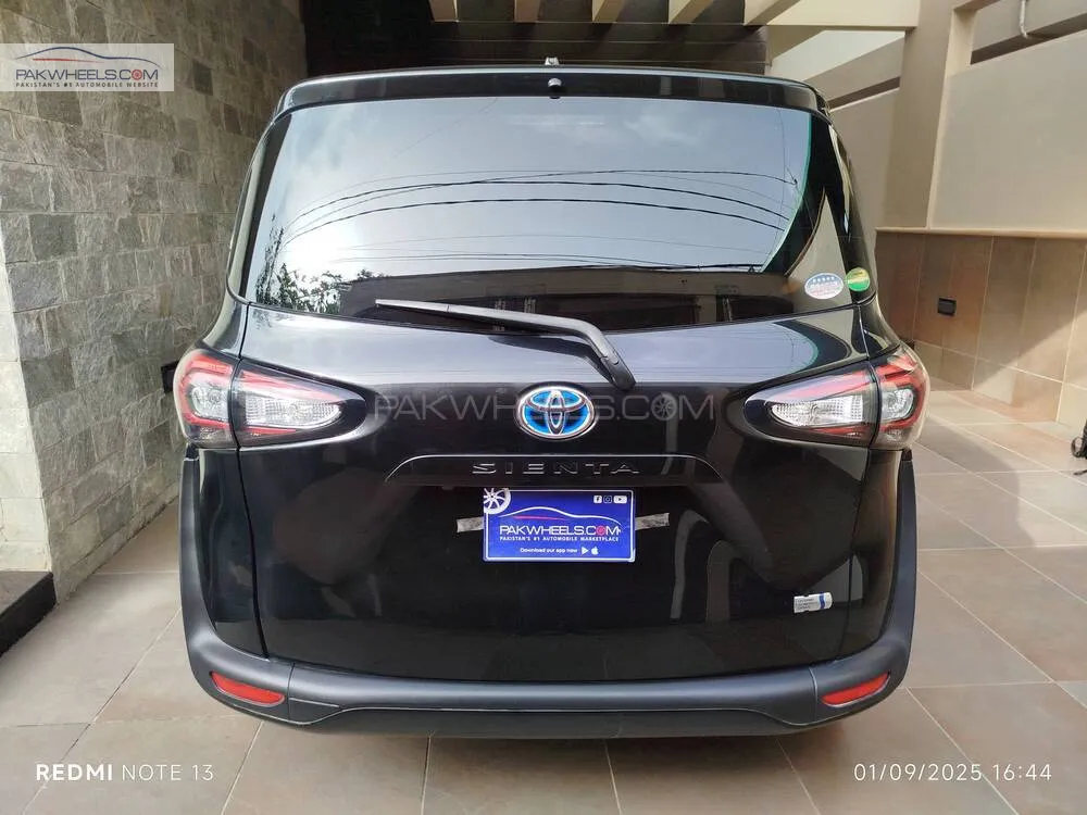 Toyota Sienta 2019 for Sale in Karachi Toyota Sienta 2019 for Sale in Karachi Image-4