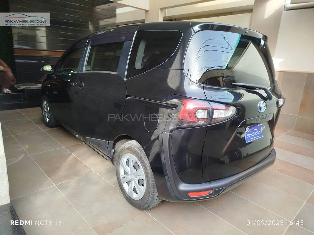 Toyota Sienta 2019 for Sale in Karachi Toyota Sienta 2019 for Sale in Karachi Image-6