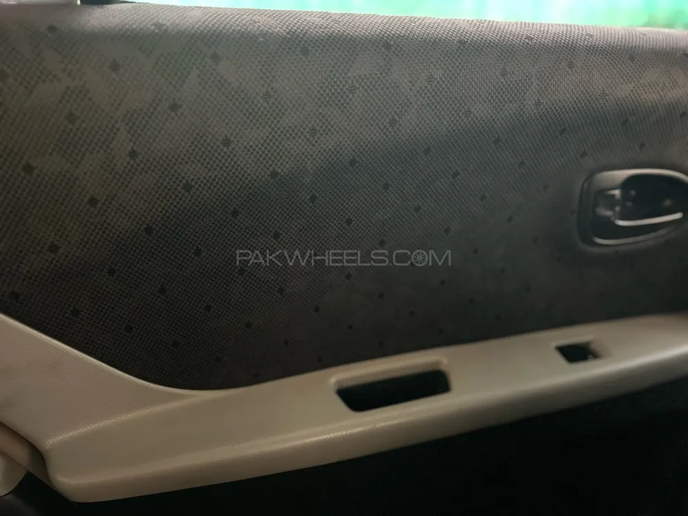 Toyota Vitz 2013 for Sale in Lahore Toyota Vitz 2013 for Sale in Lahore Image-13