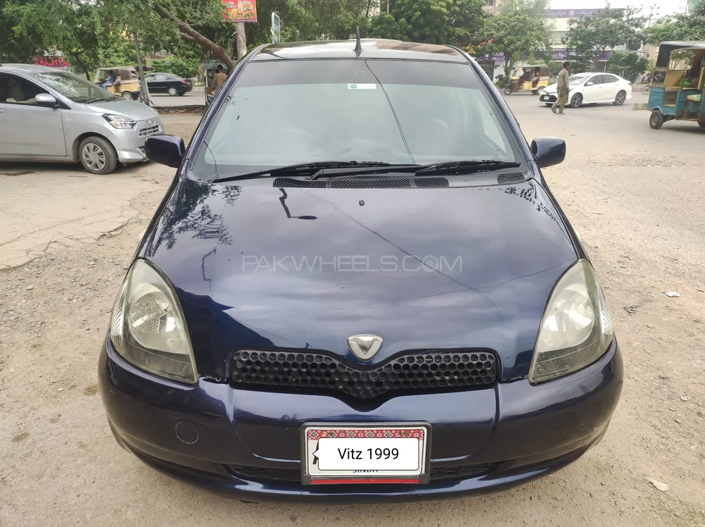 Toyota Vitz 1999 for Sale in Karachi Image-1