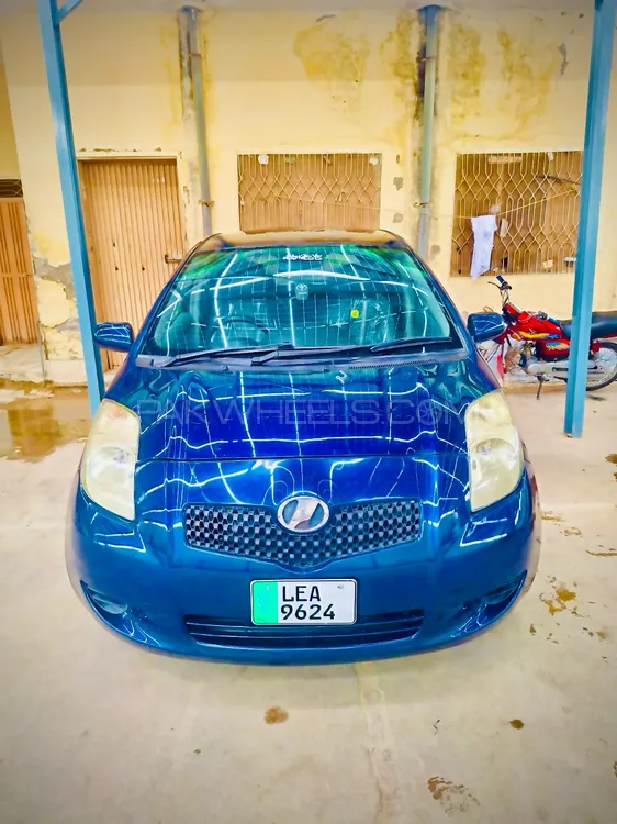 Toyota Vitz 2006 for Sale in Swabi Image-1