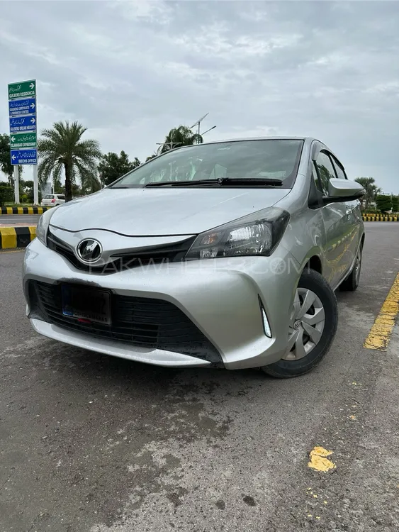 Toyota Vitz 2014 for Sale in Islamabad Image-1