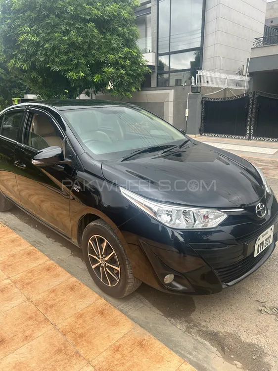 Toyota Yaris Sedan 2021 for Sale in Lahore Image-1