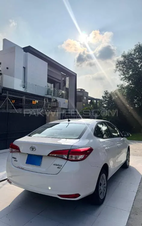 Toyota Yaris Sedan 2021 for Sale in Lahore Image-1