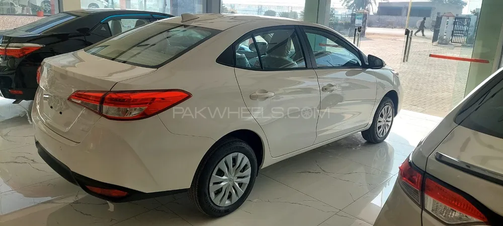Toyota Yaris Sedan 2025 for Sale in Islamabad Image-1