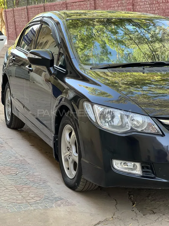Honda Civic 2011 for Sale in Sahiwal Image-1