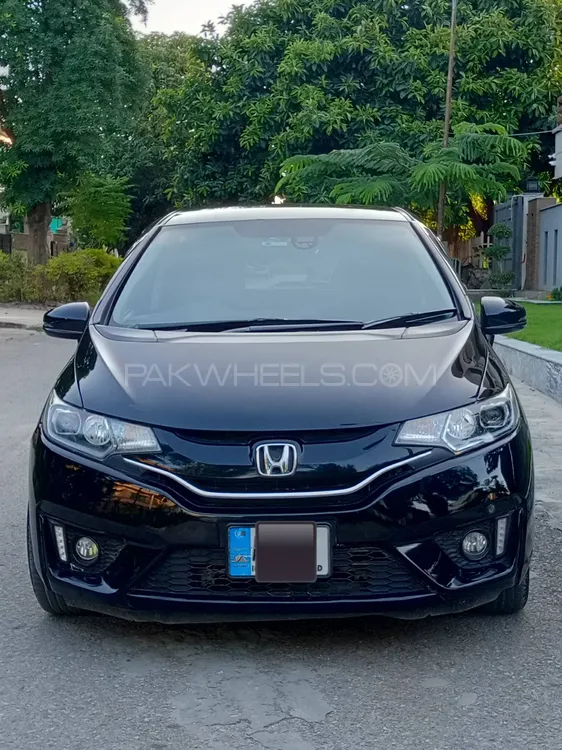 Honda Fit 2015 for Sale in Islamabad Image-1