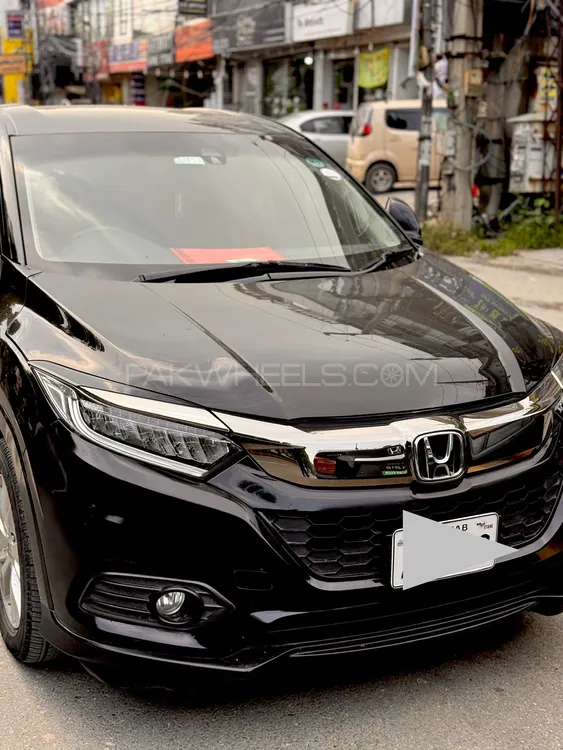 Honda Vezel 2019 for Sale in Lahore Image-1