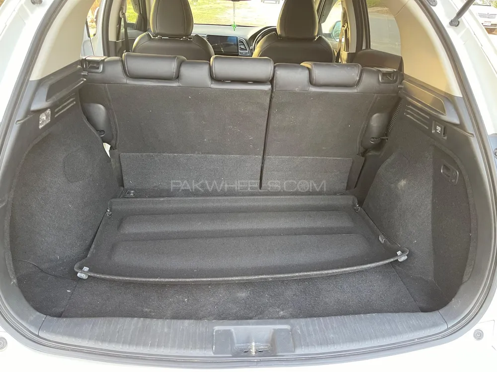 Honda Vezel 2019 for Sale in Islamabad Image-1