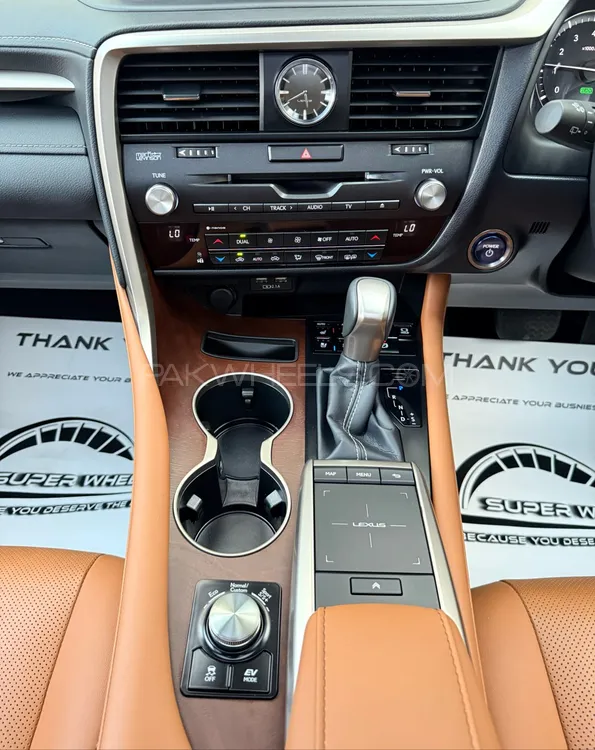 Lexus RX Series 2020 for Sale in Lahore Lexus RX Series 2020 for Sale in Lahore Image-9