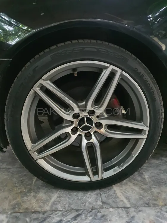 Mercedes Benz AMG Tyre & Rim 245/40 ZR19 Low Profile Image-1